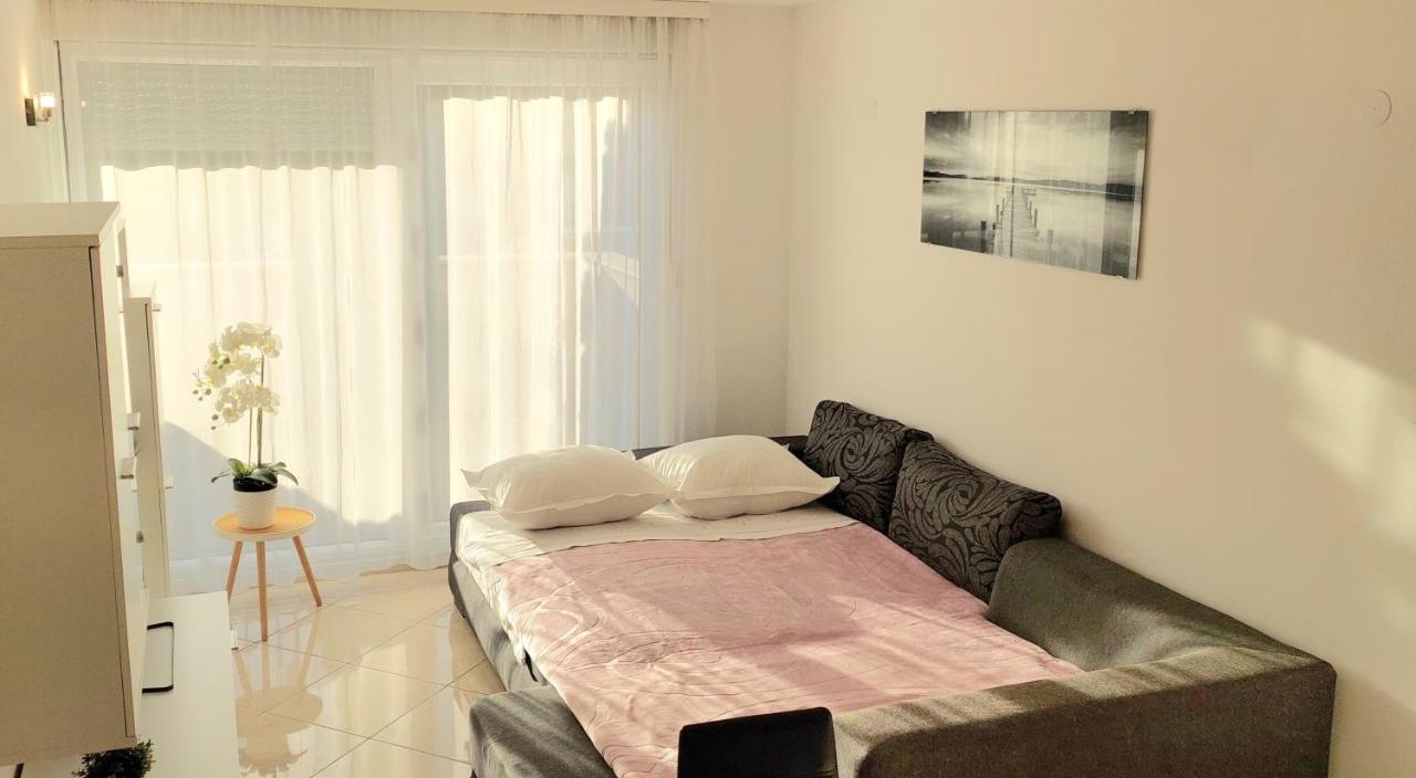 Cozy Apartment With Free Private Parking Split Exterior photo